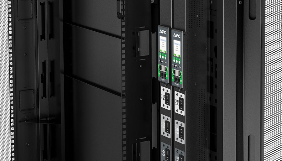 PDU Advanced feature high density space saving form factor