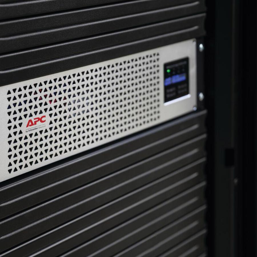 Smart-UPS Lithium-ion SMTL1500RM3UC installed in a Server Rack