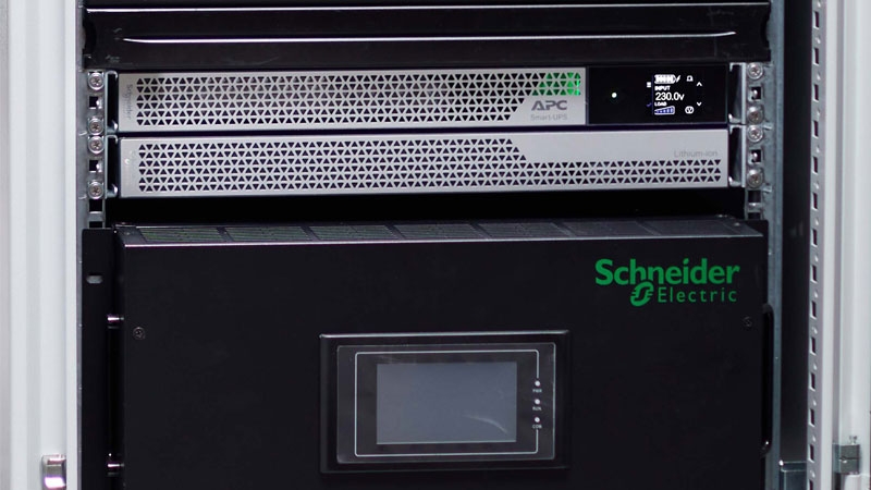 Smart-UPS Ultra 5kW in a R-Series Micro Data Center Rack Enclosure